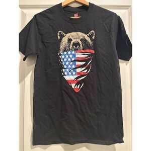 American Flag Bear T-shirt size Small